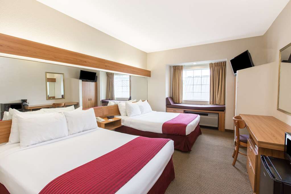Quality Inn & Suites Robbinsville Pokoj fotografie