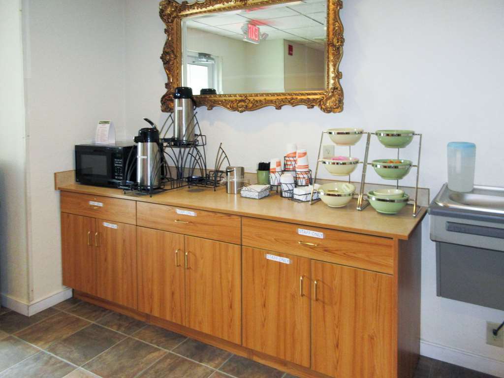 Quality Inn & Suites Robbinsville Interiér fotografie